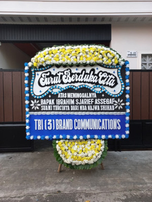 Papan Bunga Duka di Ngancar